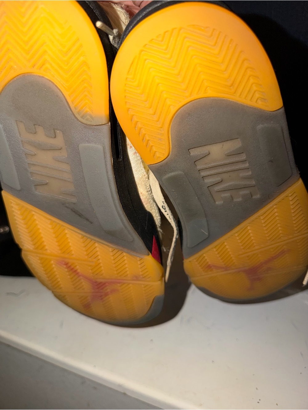 Jordan 5 - Picture 3 of 5